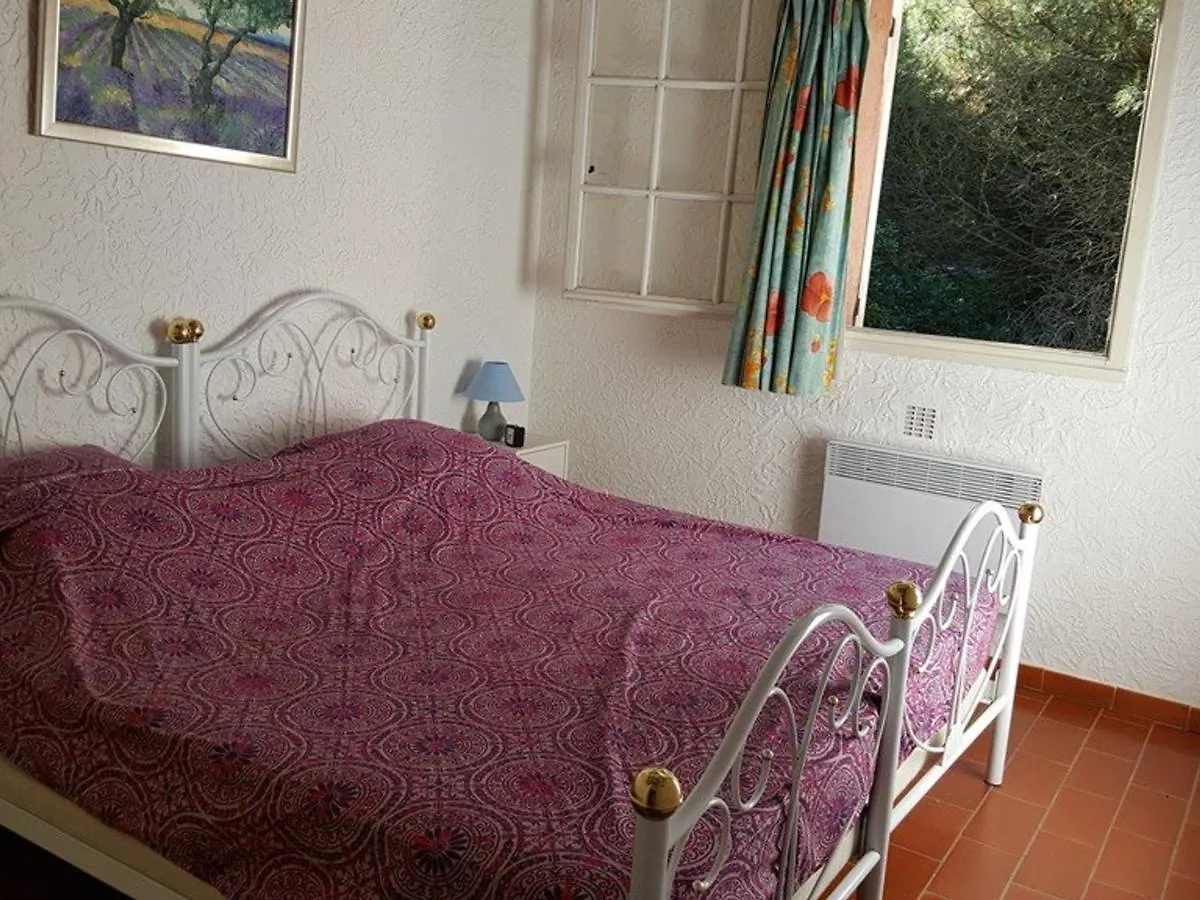 Mas Avec 3 Chambres, Jardin, Piscine, Tennis Et Proche Plage A La Croix-Valmer - Fr-1-100-152 0*,