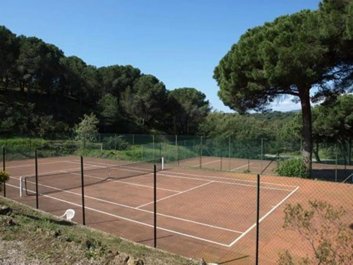 Mas Avec 3 Chambres, Jardin, Piscine, Tennis Et Proche Plage A La Croix-Valmer - Fr-1-100-152 0*,