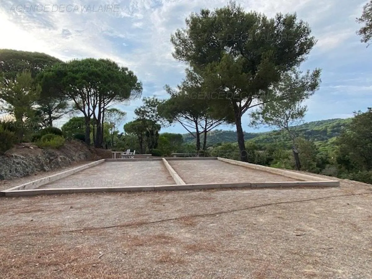 Mas Avec 3 Chambres, Jardin, Piscine, Tennis Et Proche Plage A La Croix-Valmer - Fr-1-100-152